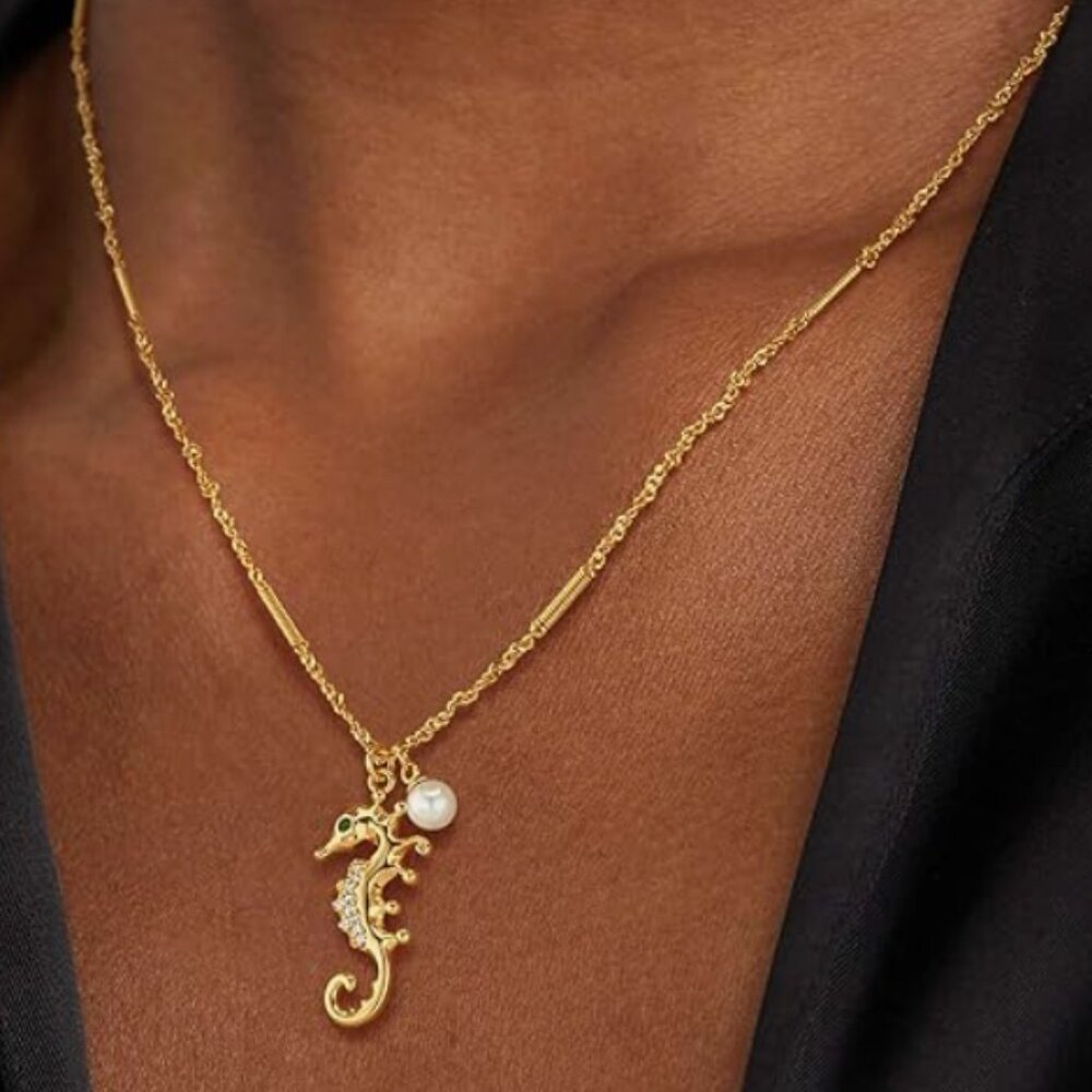 Seahorse Charm Necklace in Gold – Delicate Coastal Statement